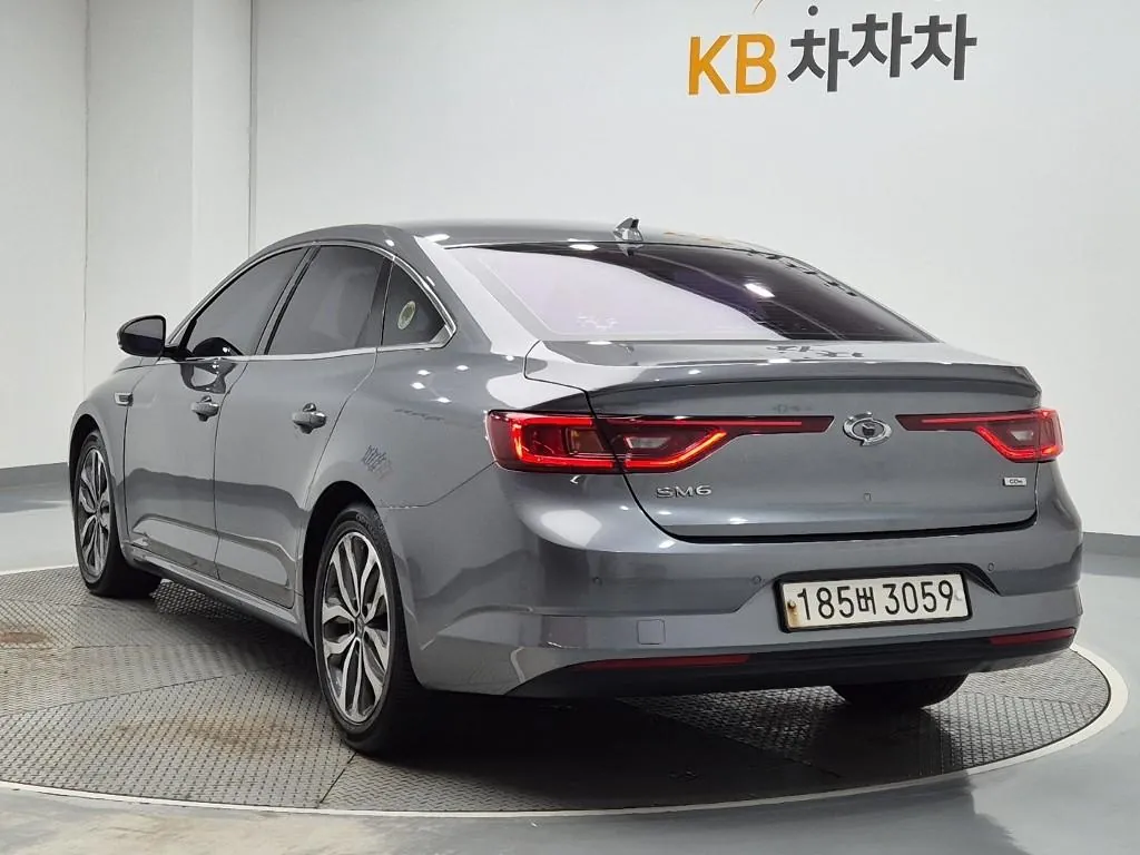 Renault Korea Sm6 2016 photo 2