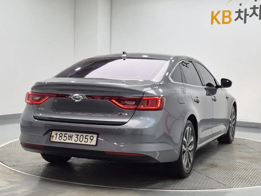 Renault Korea Sm6 2016 photo 3