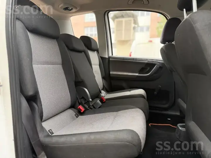 Skoda Roomster 2013 photo 5