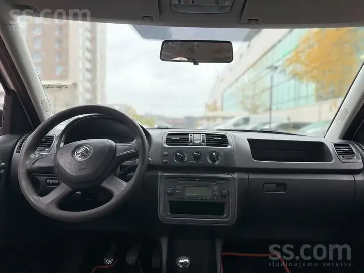 Skoda Roomster 2013 photo 3