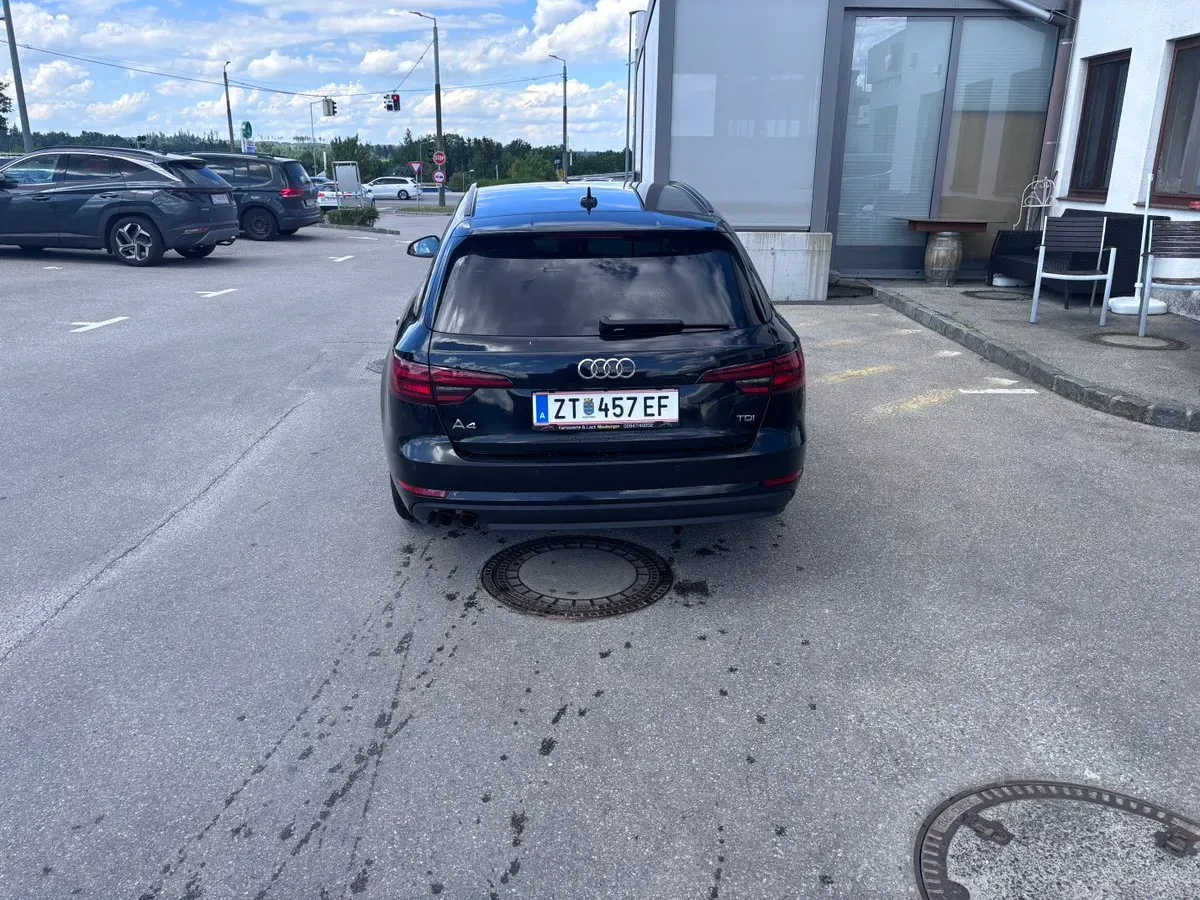 Audi A4 2018 photo 3