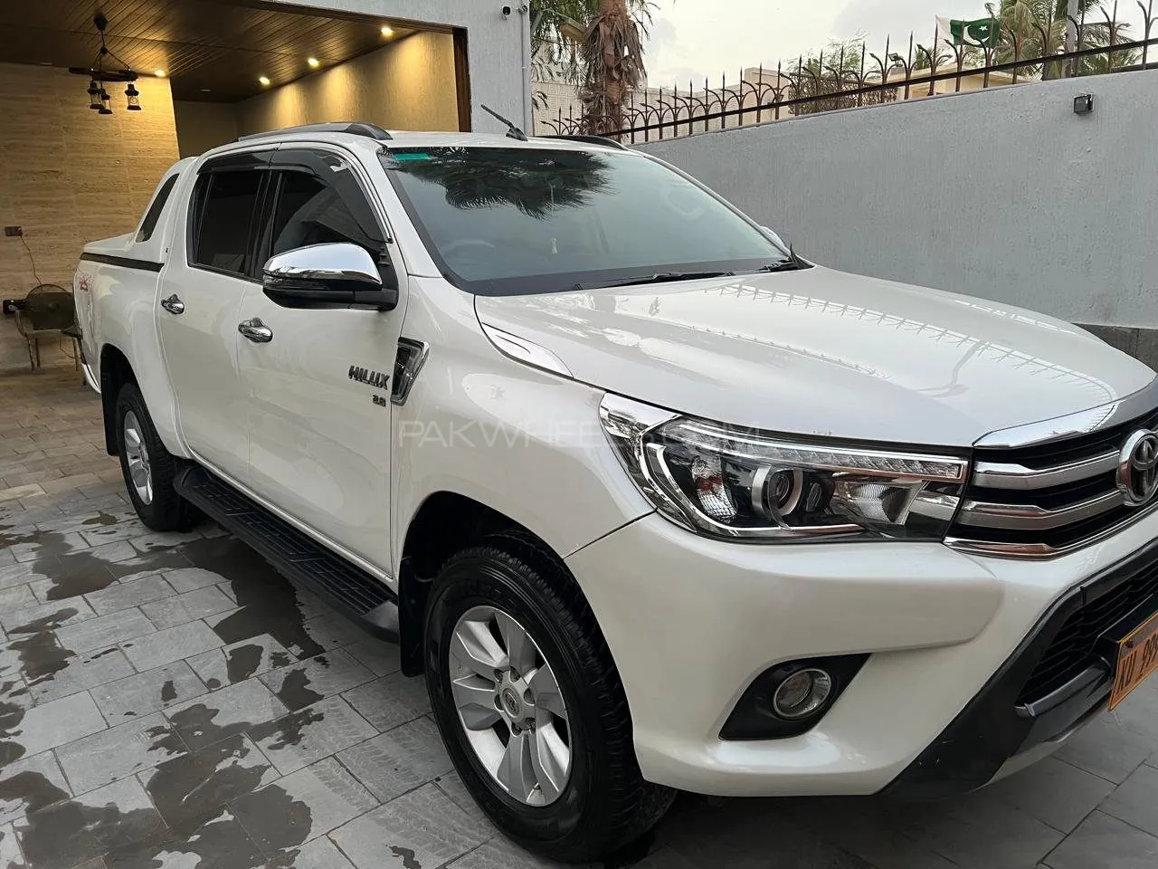 Toyota Hilux