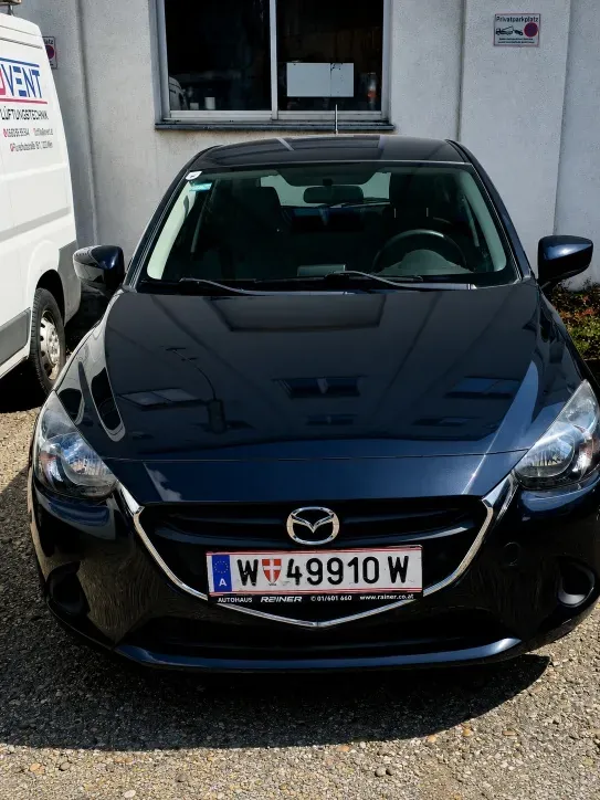 Mazda Mazda2 2015 photo 2