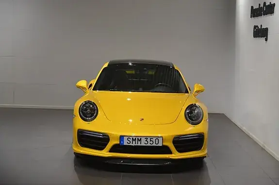 Porsche 911 Turbo S 2018 photo 3
