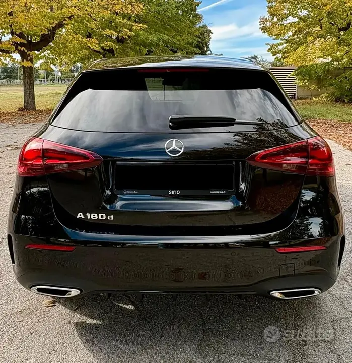 Mercedes-Benz A 180 2025 photo 4