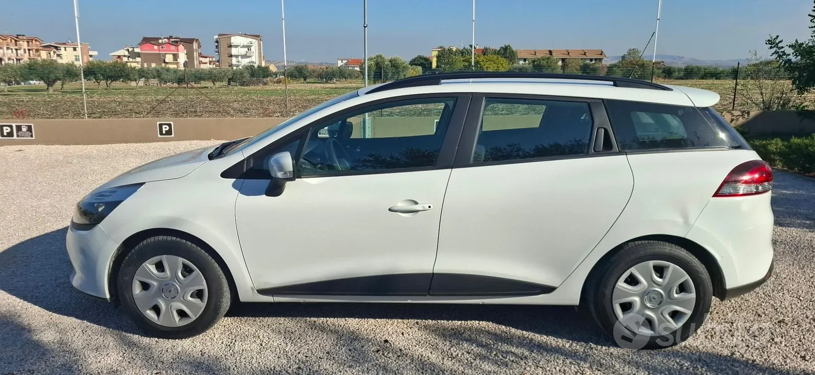 Renault Clio 2015 photo 2