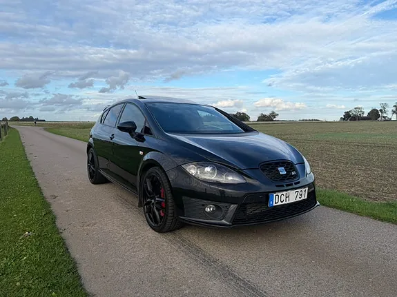 Seat Leon 2013 photo 2