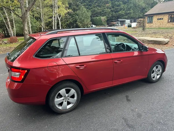Skoda Fabia 2016 photo 4