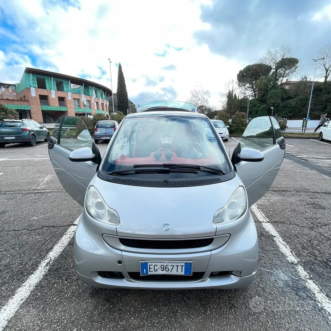 Smart Fortwo 2011 photo 3