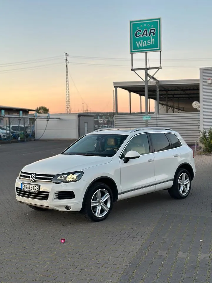 Volkswagen Touareg