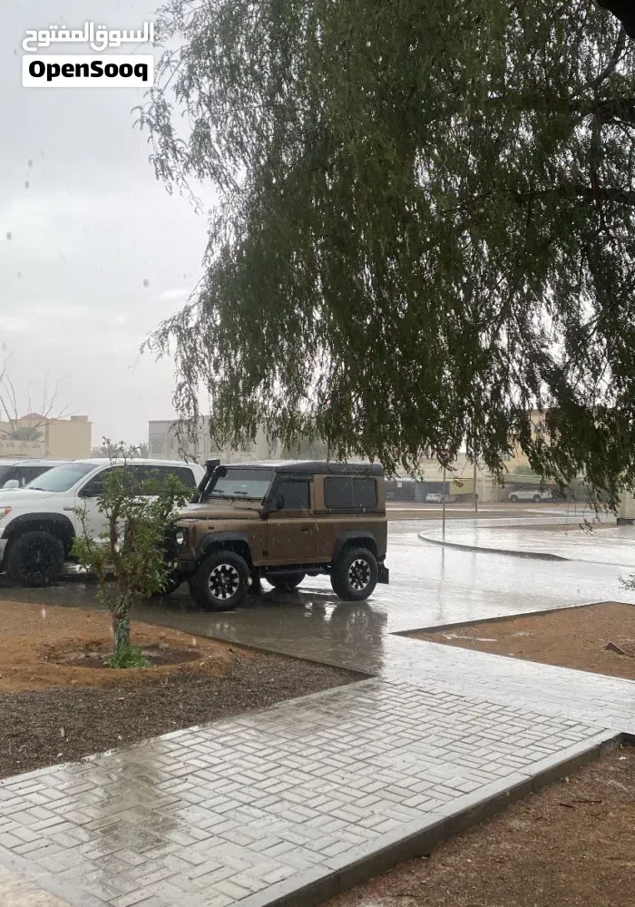 Land Rover Defender 2015 photo 4
