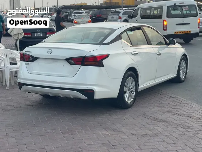 Nissan Altima 2023 photo 3