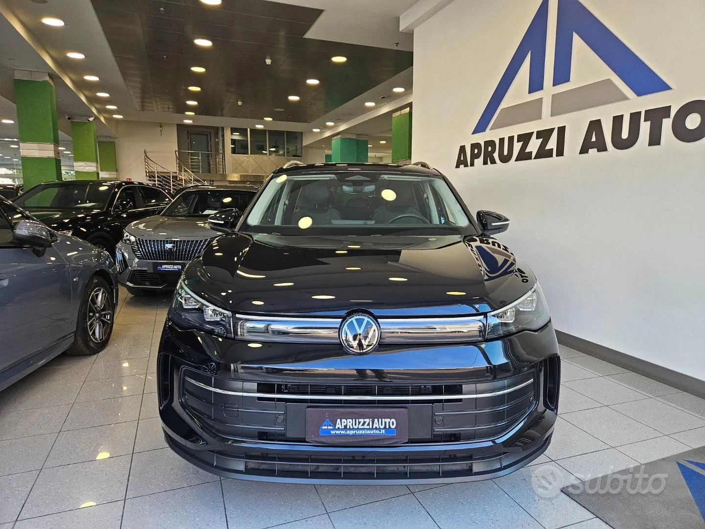 Volkswagen Tiguan 2024 photo 2