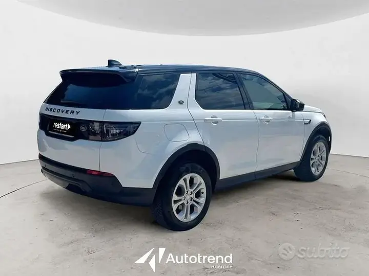 Land Rover Discovery Sport 2021 photo 2