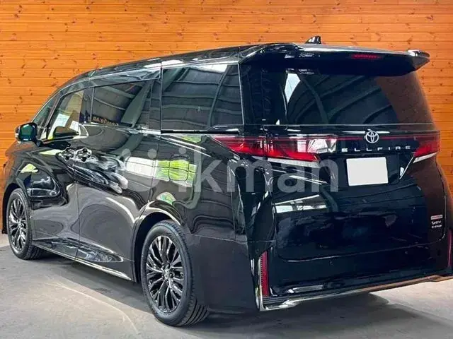 Toyota Vellfire 2026 photo 5
