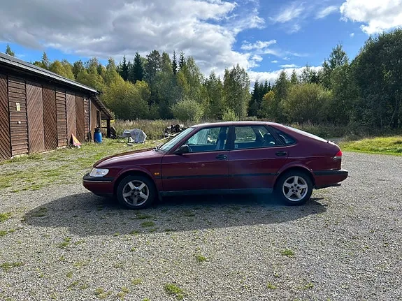 Saab 900 1996 photo 3