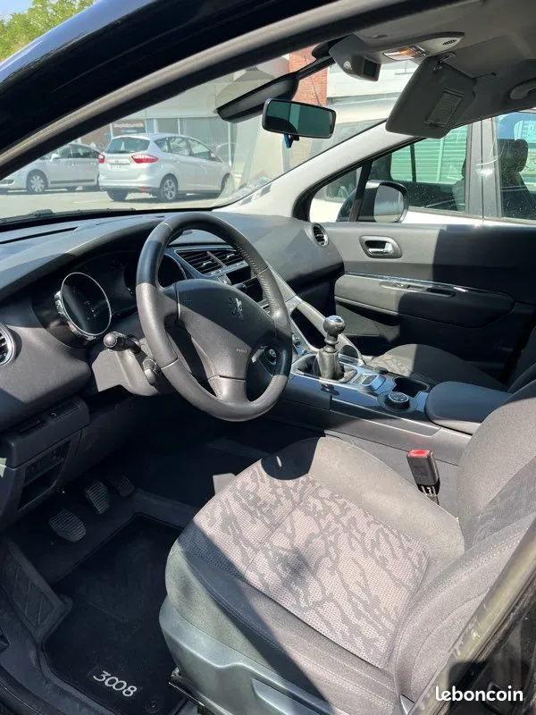 Peugeot 3008 2013 photo 2