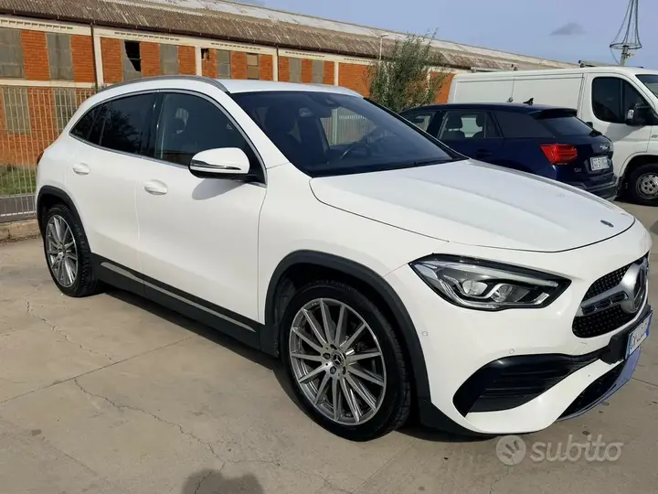 Mercedes-Benz Gla 2023 photo 2
