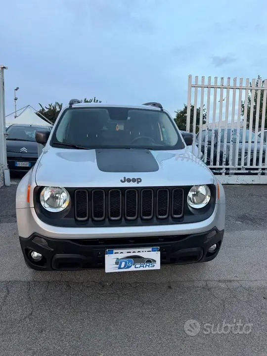 Jeep Renegade 2015 photo 2