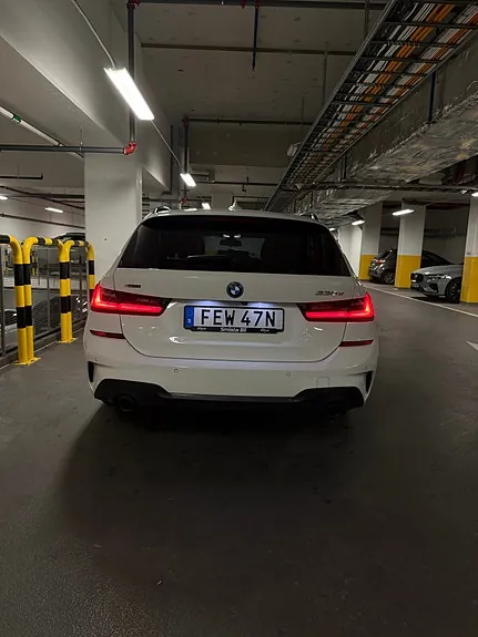 BMW 330E 2022 photo 3