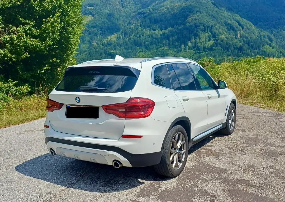 BMW X3 2018 photo 2