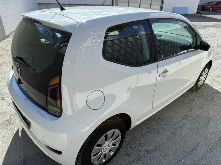 Volkswagen Up