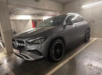 Mercedes-Benz Gla180