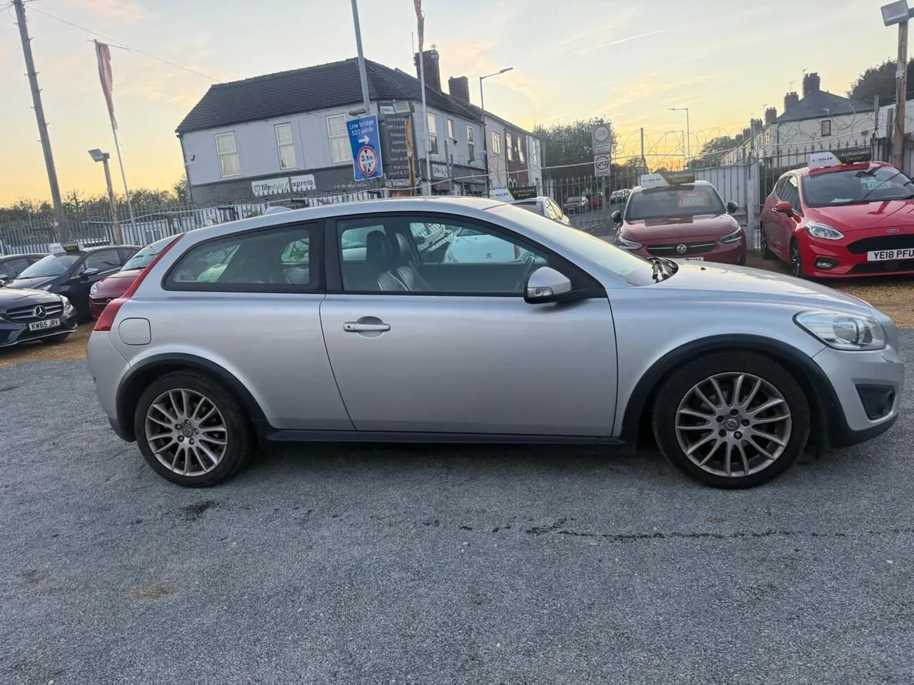 Volvo C30 2011 photo 4