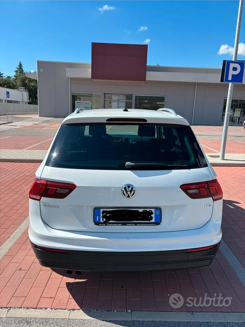 Volkswagen Tiguan 2018 photo 2