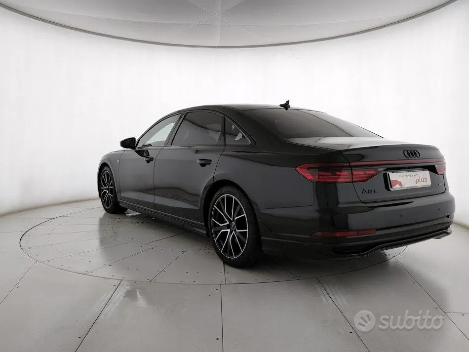 Audi A8 2025 photo 4