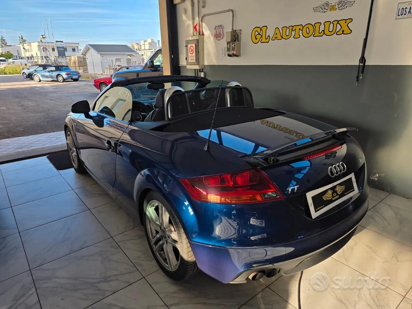 Audi Tt 2011 photo 4