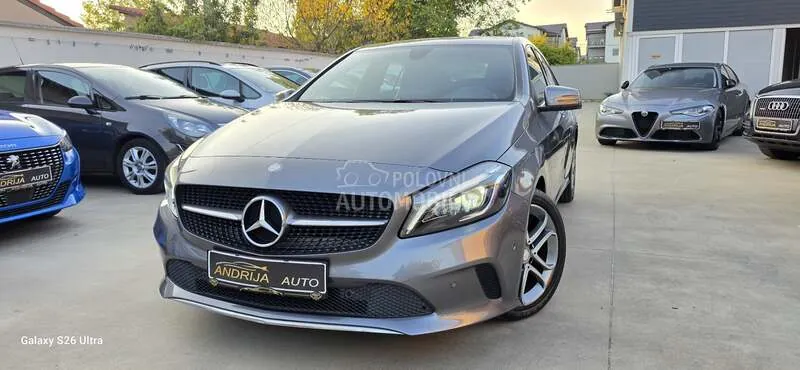 Mercedes-Benz A 180 2016 photo 2