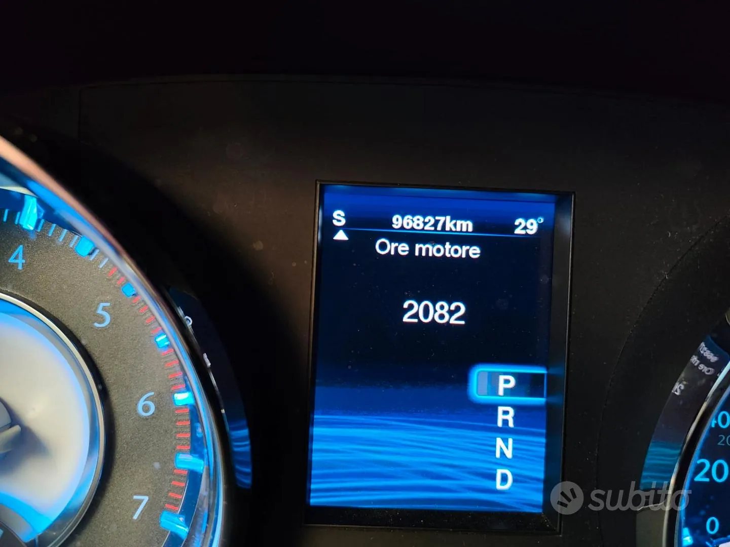 Lancia Thema 2013 photo 2