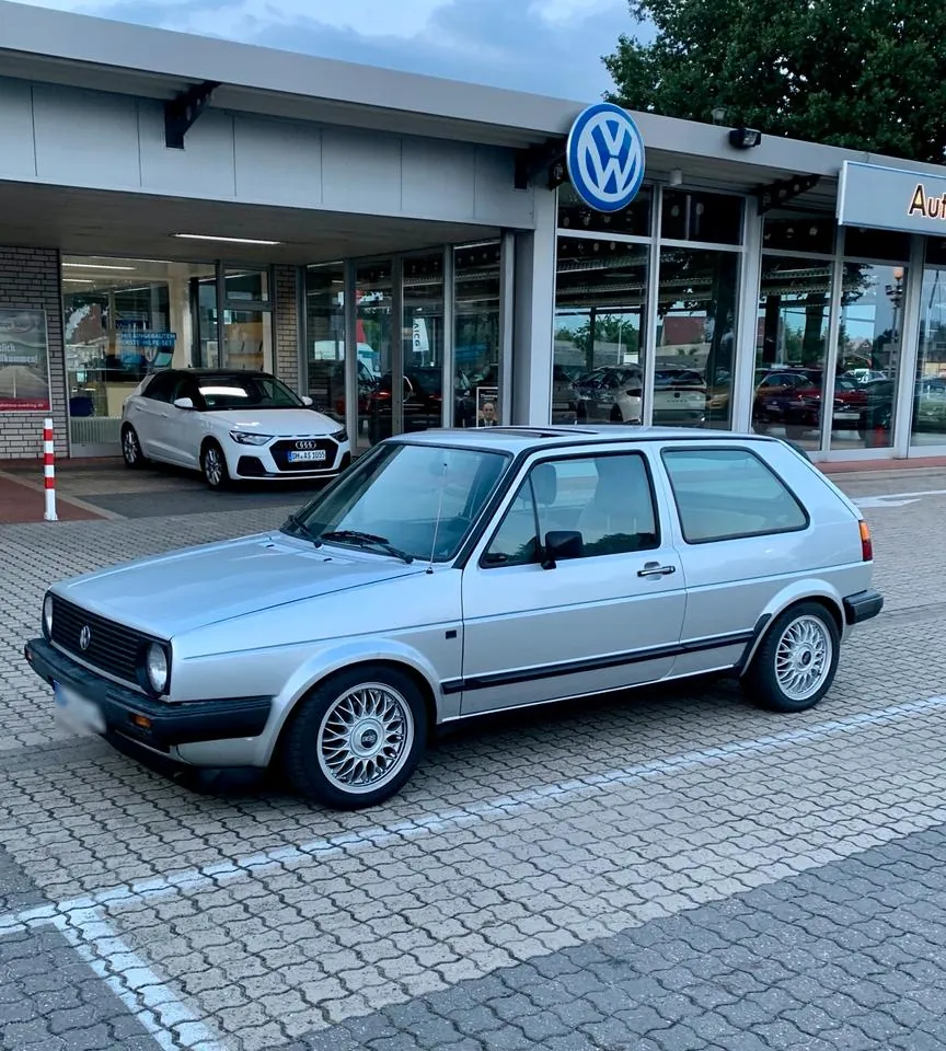 Volkswagen Golf 2
