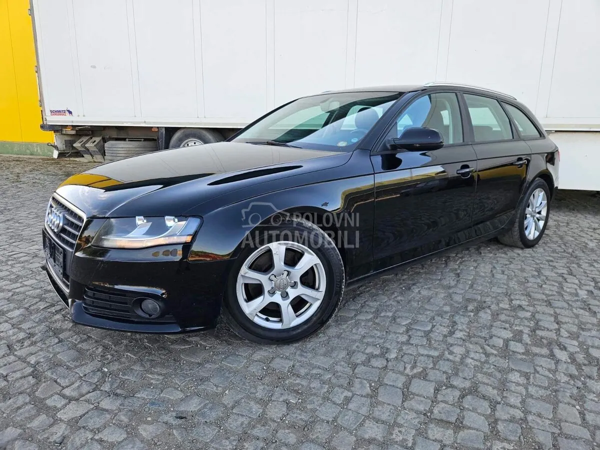 Audi A4 2011 photo 4