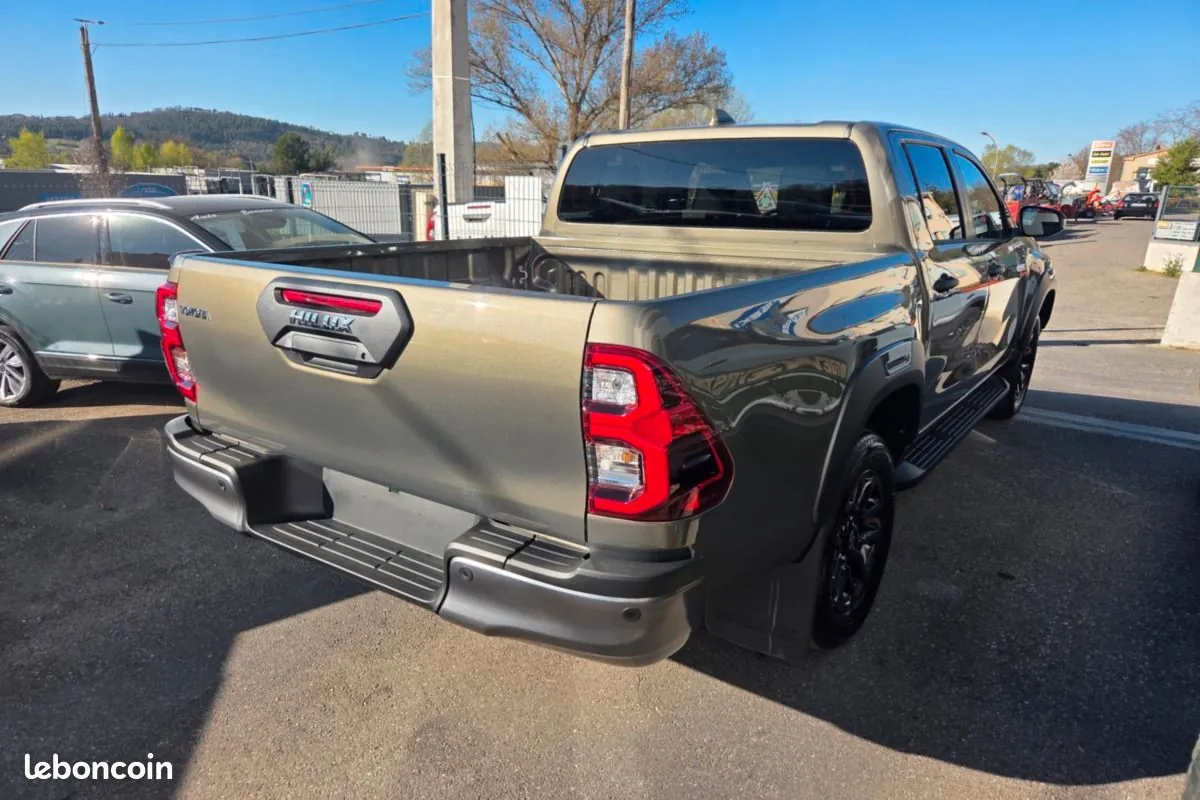 Toyota Hilux 2026 photo 4