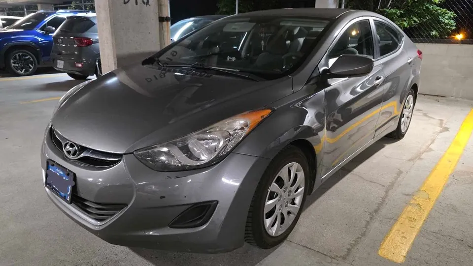 Hyundai Elantra 2013 photo 2