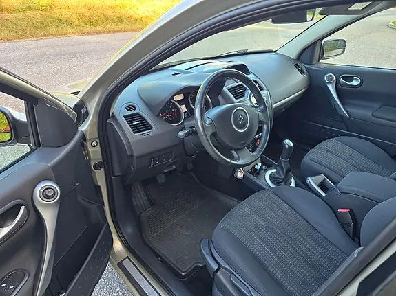 Renault Megane Ii 2008 photo 5