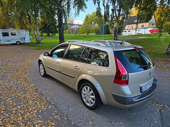 Renault Megane Ii 2008 photo 4