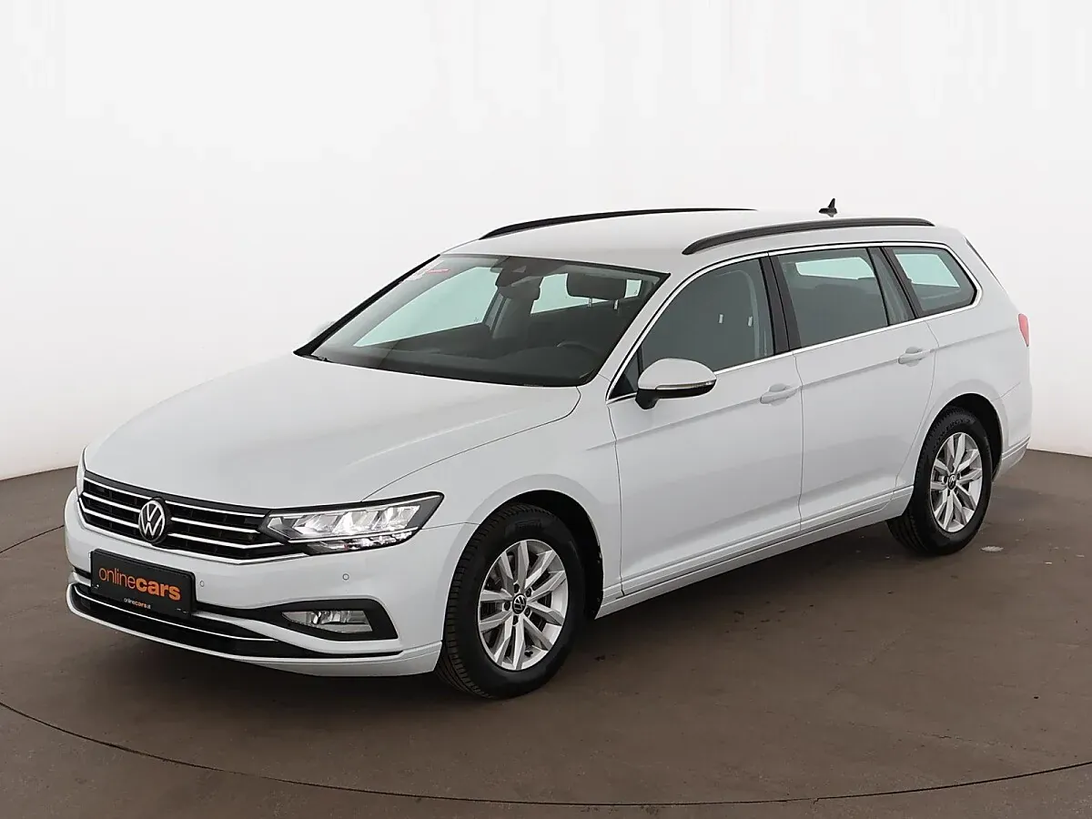 Volkswagen Passat 2023 photo 2
