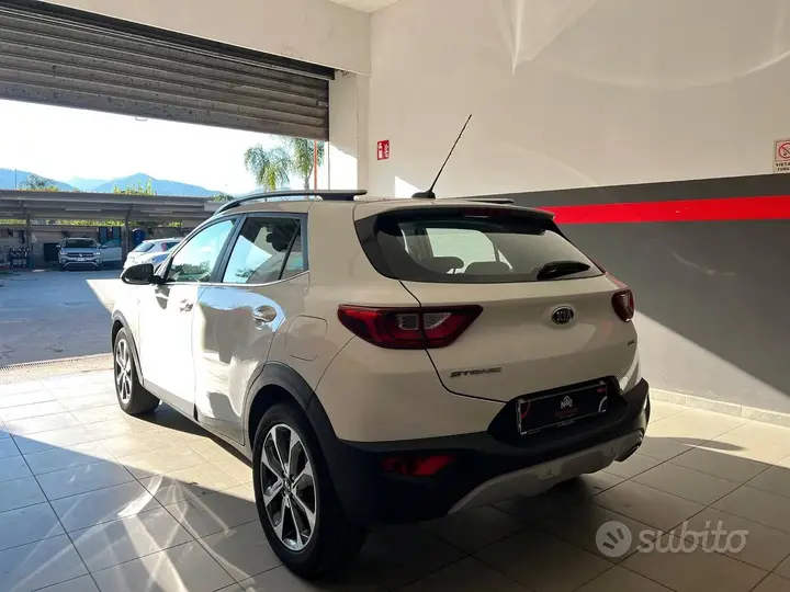Kia Stonic 2018 photo 4