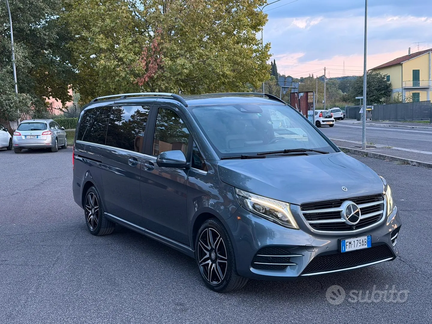 Mercedes-Benz V-Class 2017 photo 2
