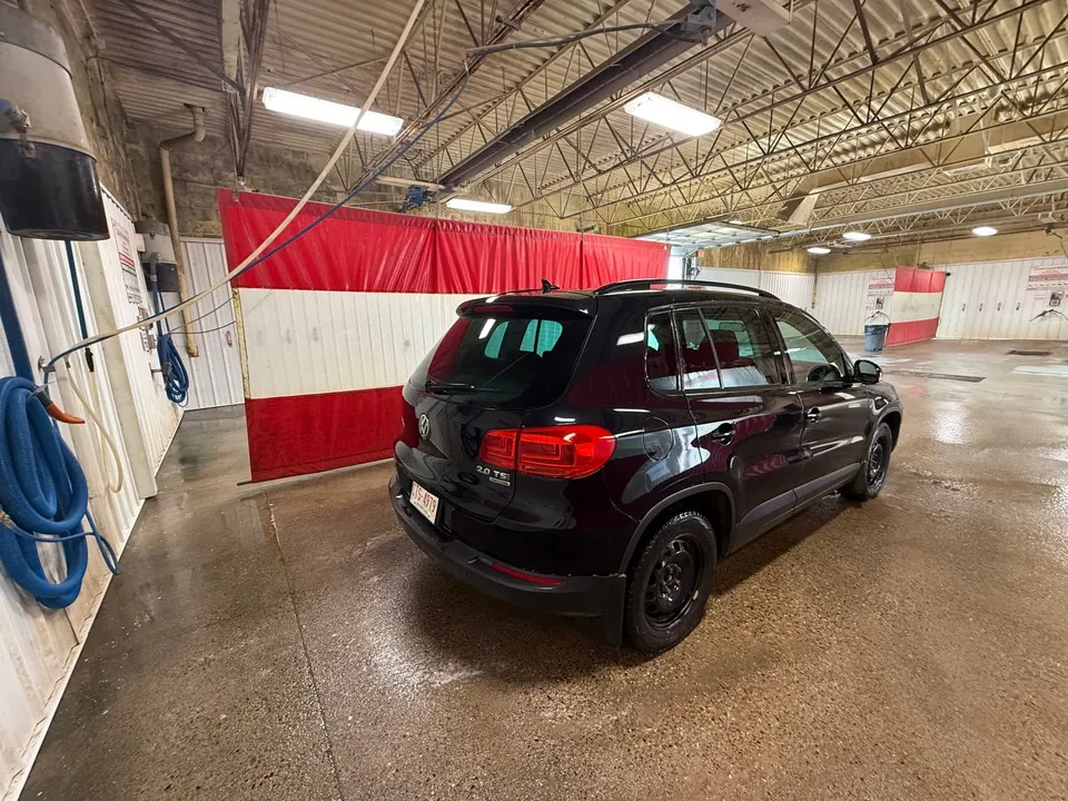 Volkswagen Tiguan 2015 photo 2
