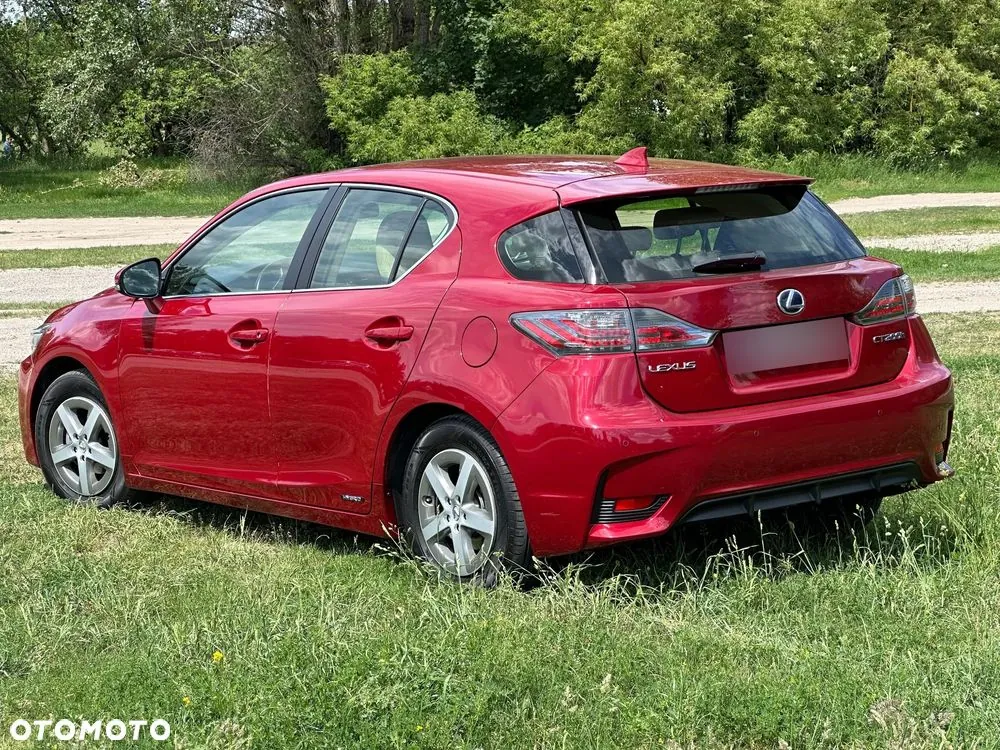 Lexus Ct 200H 2015 photo 4