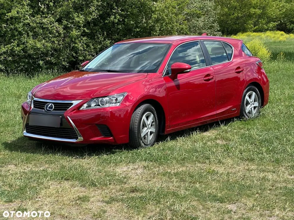 Lexus Ct 200H 2015 photo 2