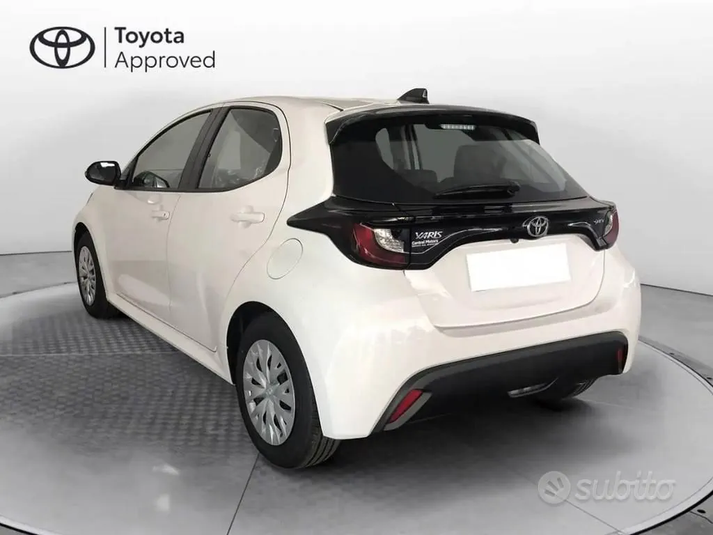 Toyota Yaris 2026 photo 2