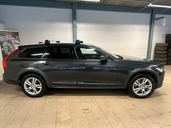 Volvo V90 Cross Country 2019 photo 4