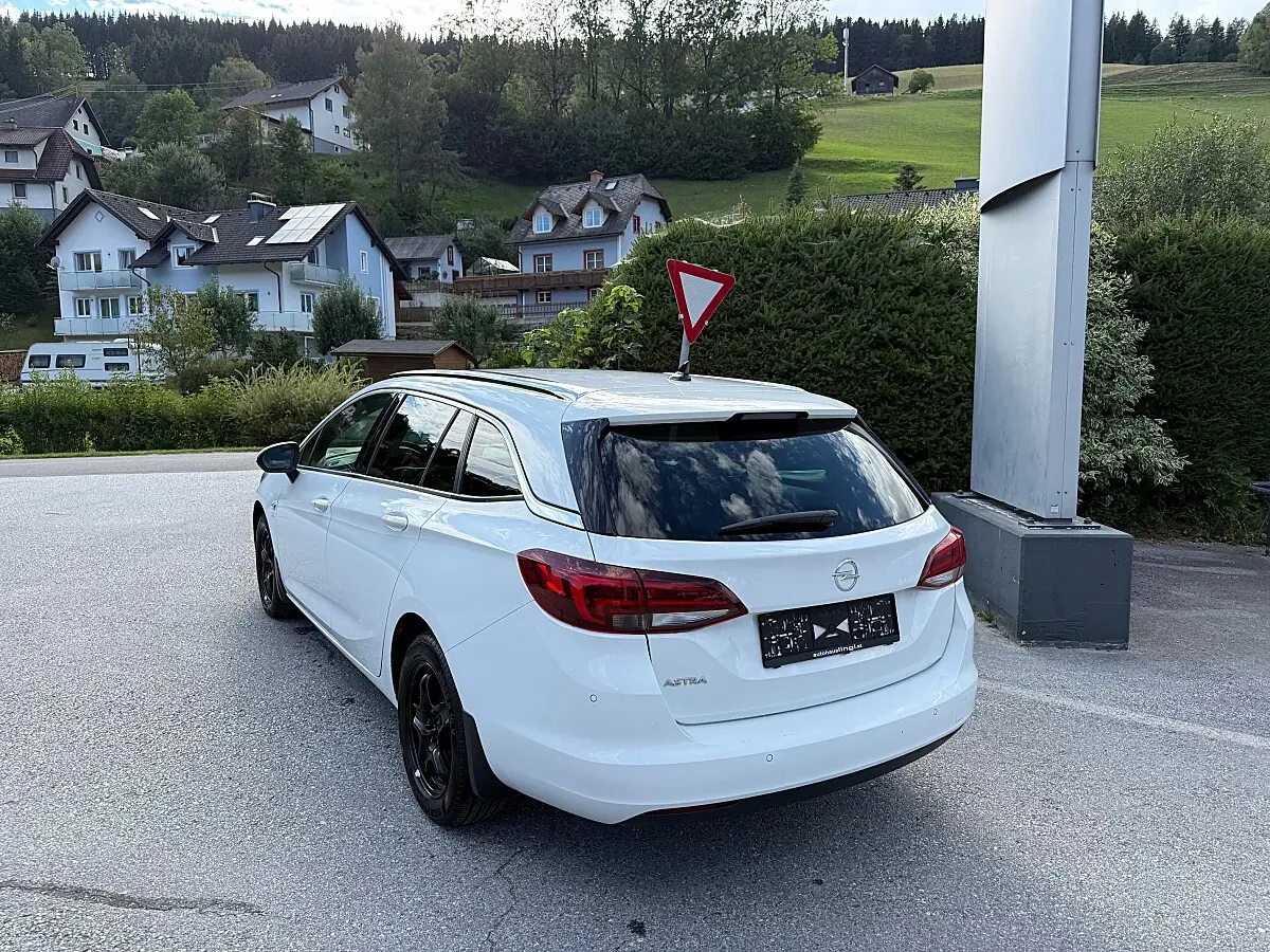 Opel Astra 2019 photo 3