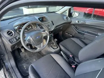 Ford Fiesta 2014 photo 2