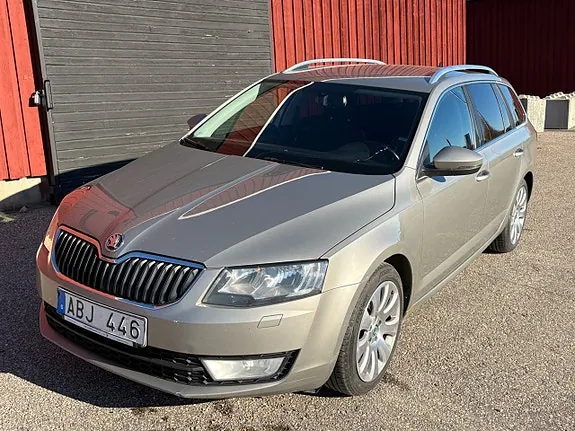 Skoda Octavia 2014 photo 2